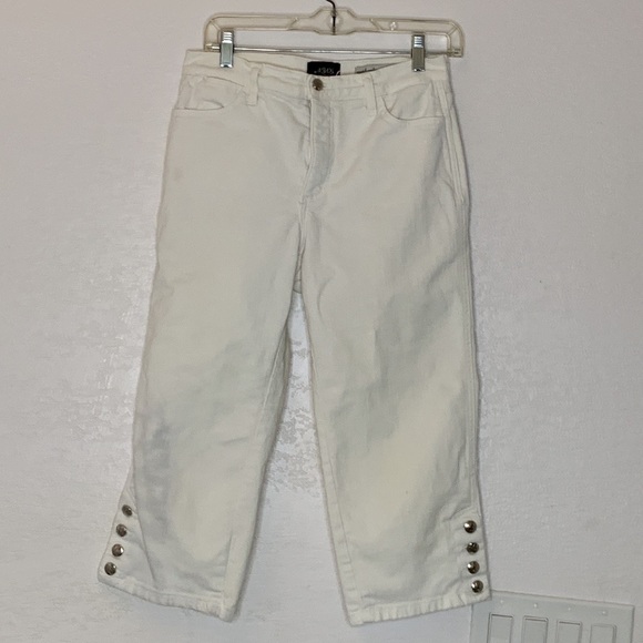 NYDJ 8P White Capri Jeans - Picture 1 of 16
